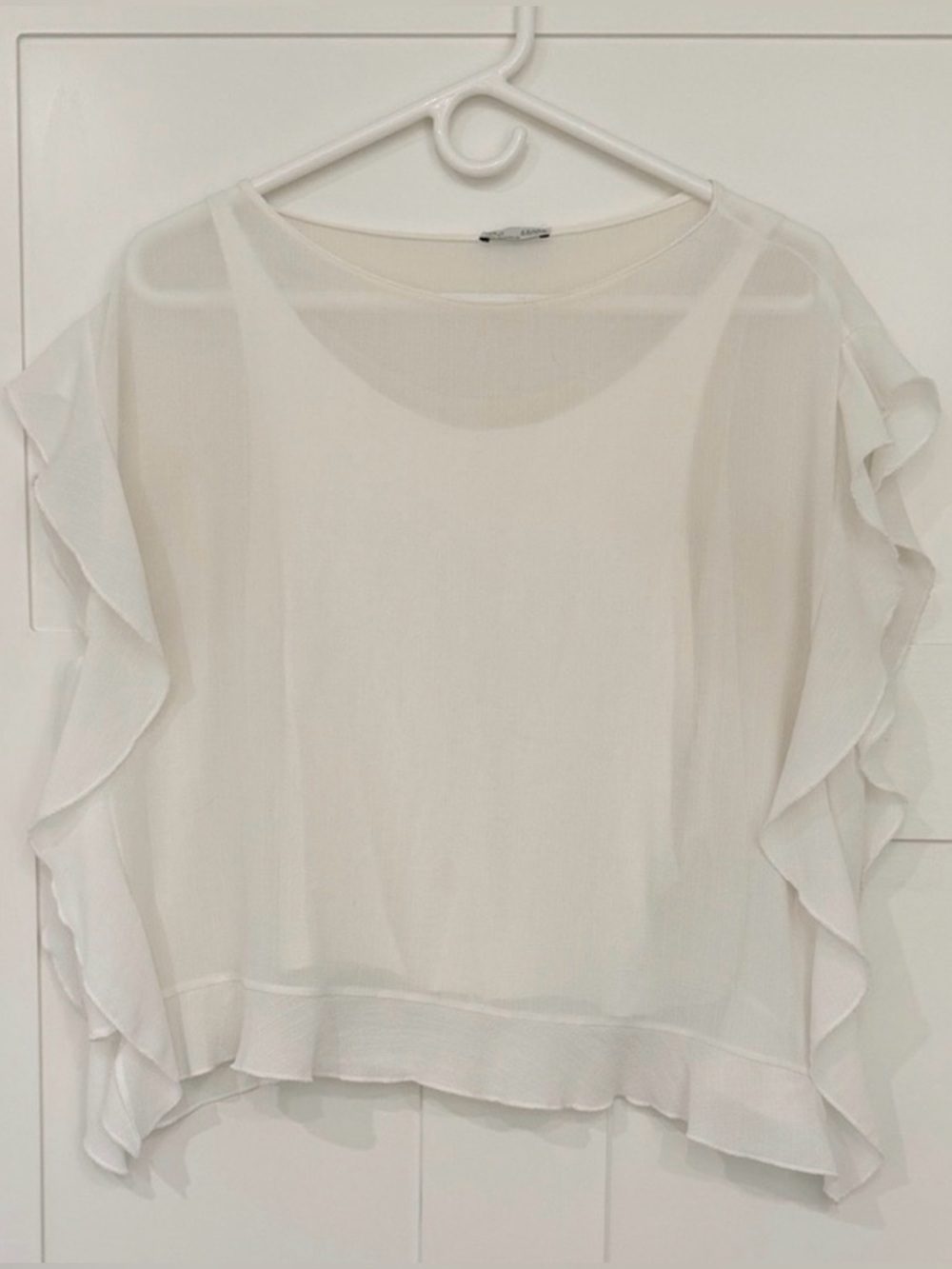 FREE w/ 🌻3/$25 bundle - Zara Blouse